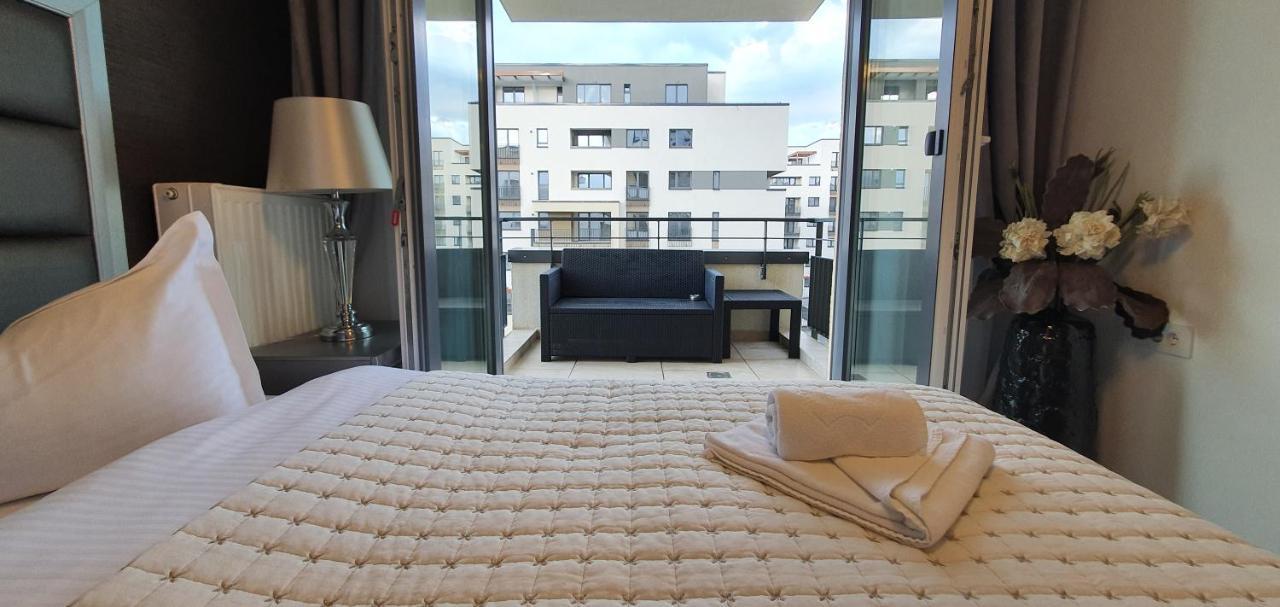 Royal Apartment Braşov Exterior foto